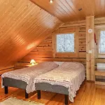 Ylikyroen Moekki By Interhome *